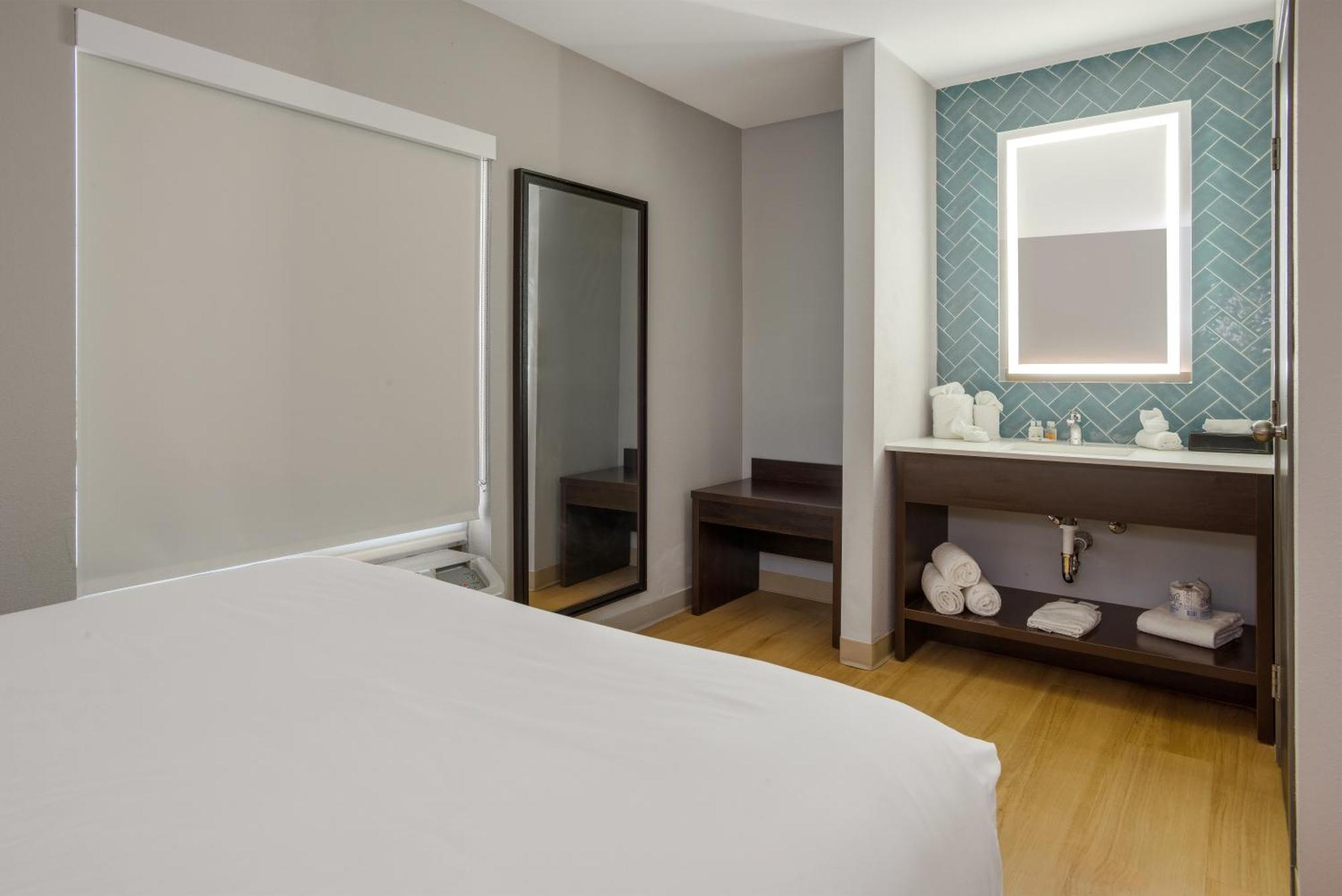 The Marco Hotel เลคชาร์ล ภายนอก รูปภาพ